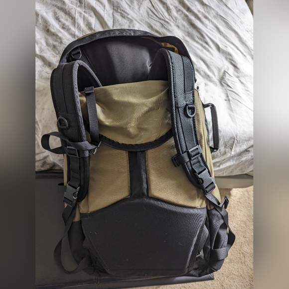 North Face Galileo Travel Backpack - Picture 6 of 9